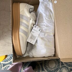 Adidas Samba XLG J Sneakers in Blue Box